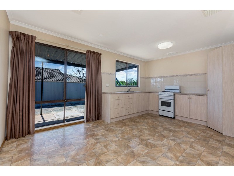 62 Glenhelen Road, Morphett Vale SA 5162