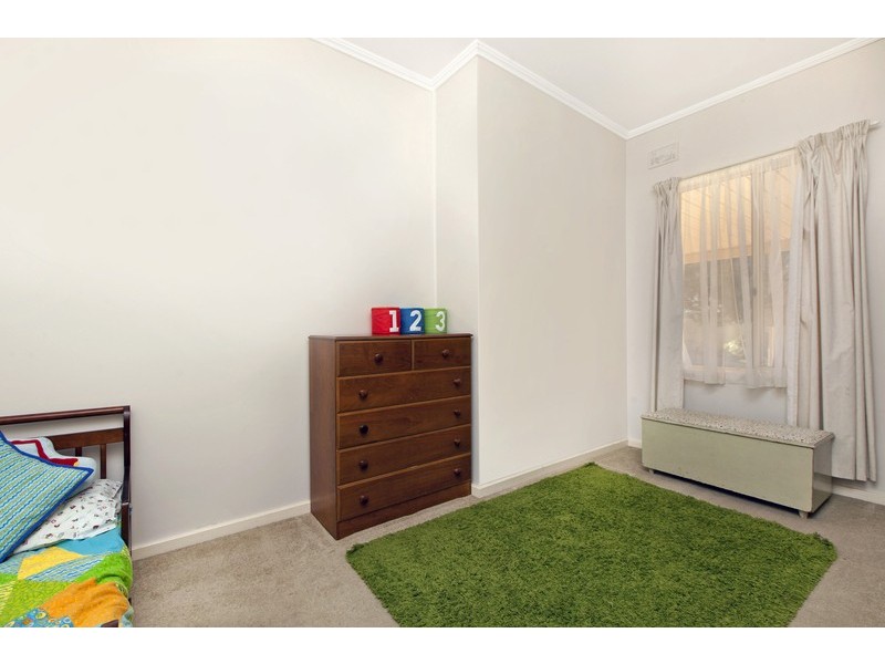 18 Crisp Road, Elizabeth Downs SA 5113