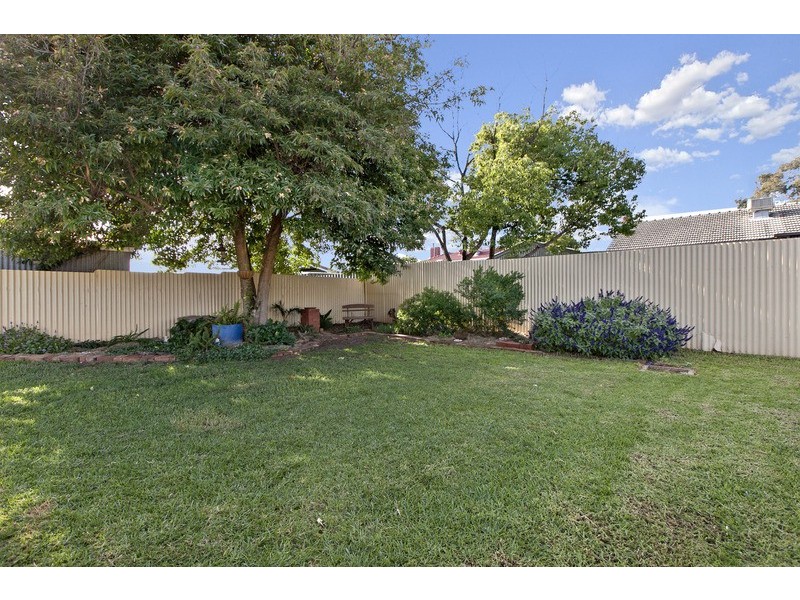 18 Crisp Road, Elizabeth Downs SA 5113
