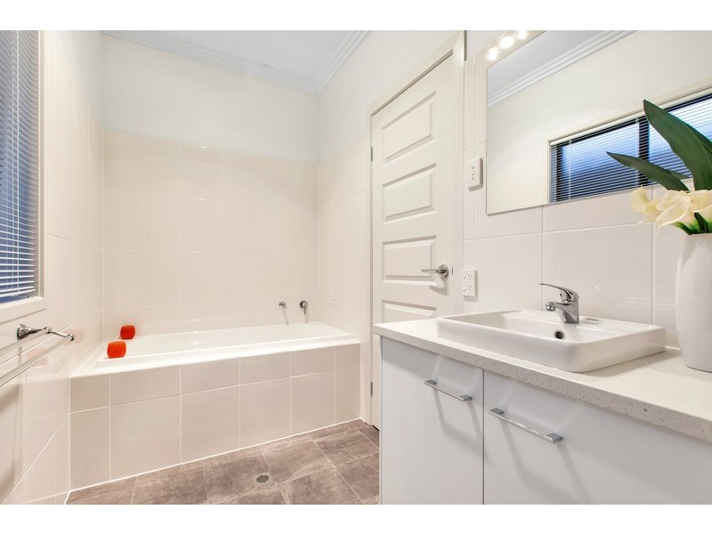 16 Alvis Road, Croydon Park SA 5008