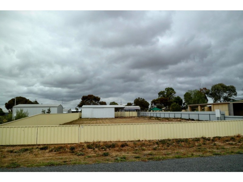 13 Rider Street, Blanchetown SA 5357