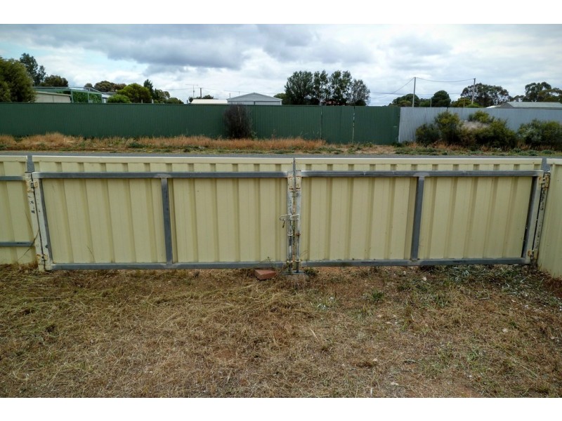 13 Rider Street, Blanchetown SA 5357