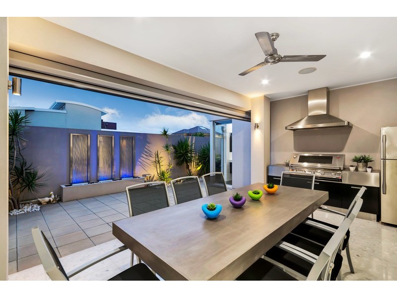 45 Isla Circuit, Mawson Lakes SA 5095