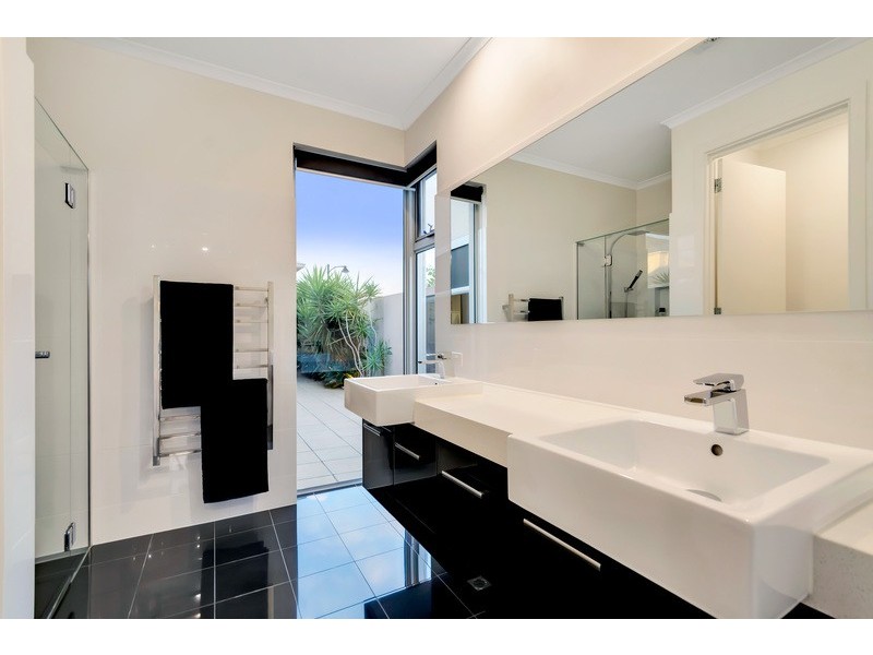 45 Isla Circuit, Mawson Lakes SA 5095