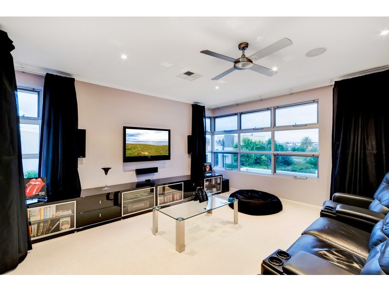 45 Isla Circuit, Mawson Lakes SA 5095