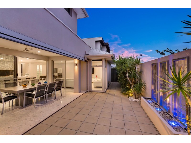 45 Isla Circuit, Mawson Lakes SA 5095