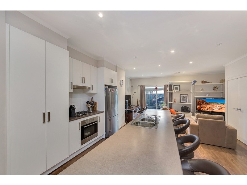 14/2 Euston Walk, Mawson Lakes SA 5095