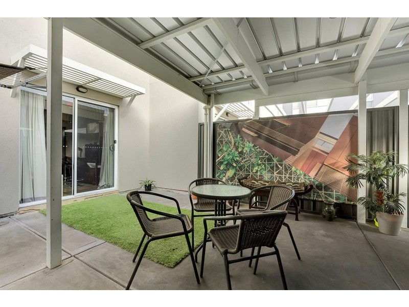 14/2 Euston Walk, Mawson Lakes SA 5095