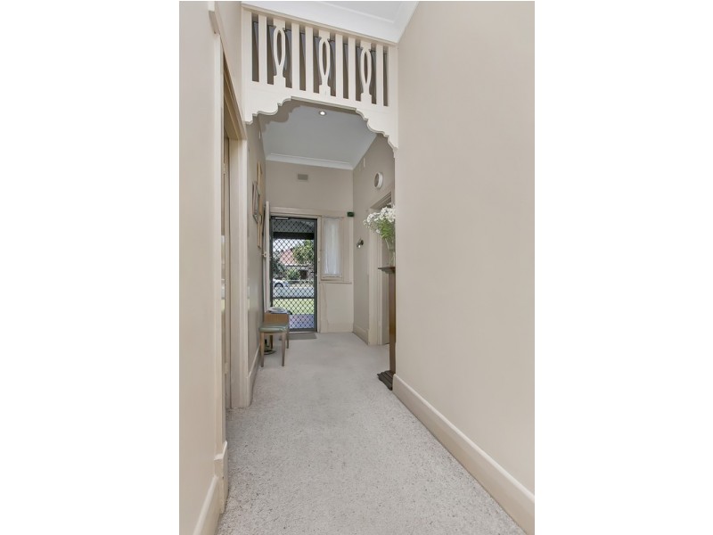 11 Cedar Avenue, Woodville South SA 5011