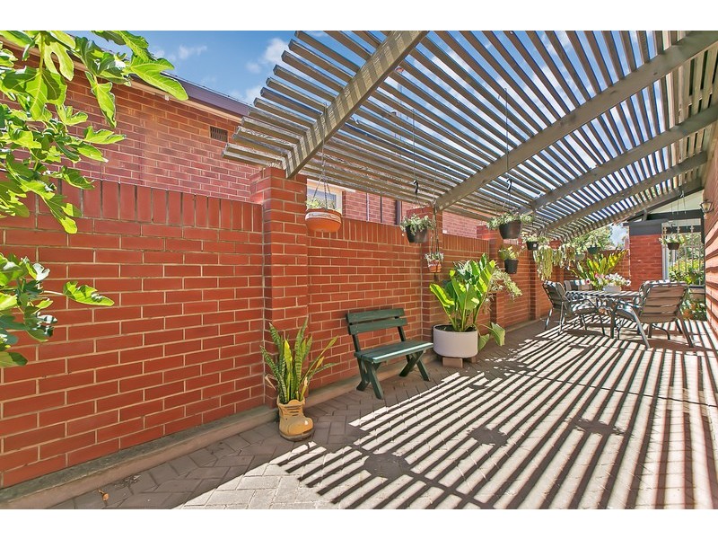 11 Cedar Avenue, Woodville South SA 5011