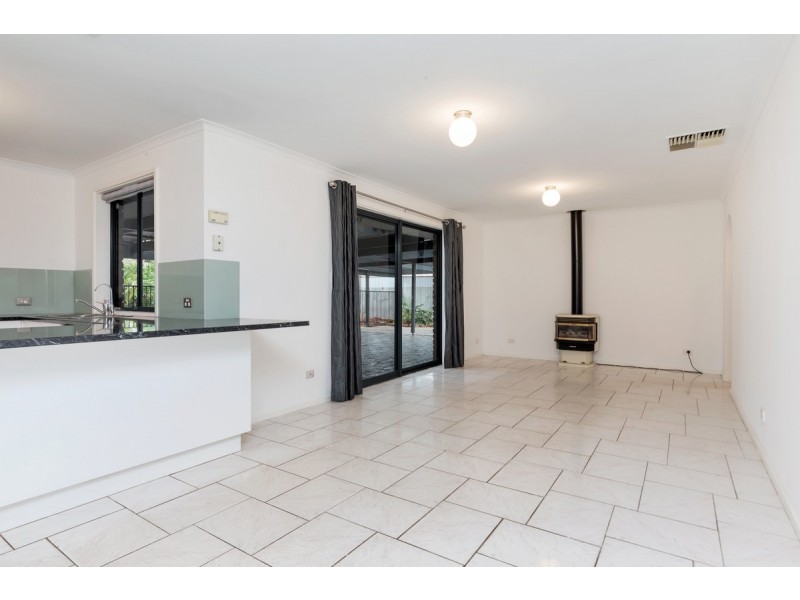 25 Parkview Avenue, Salisbury Downs SA 5108