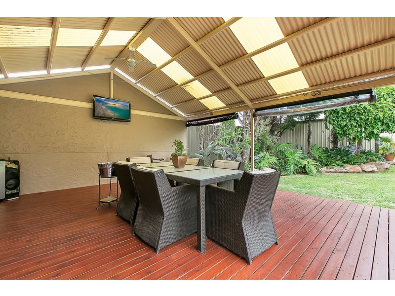 14 Hedgerow Drive, Gulfview Heights SA 5096