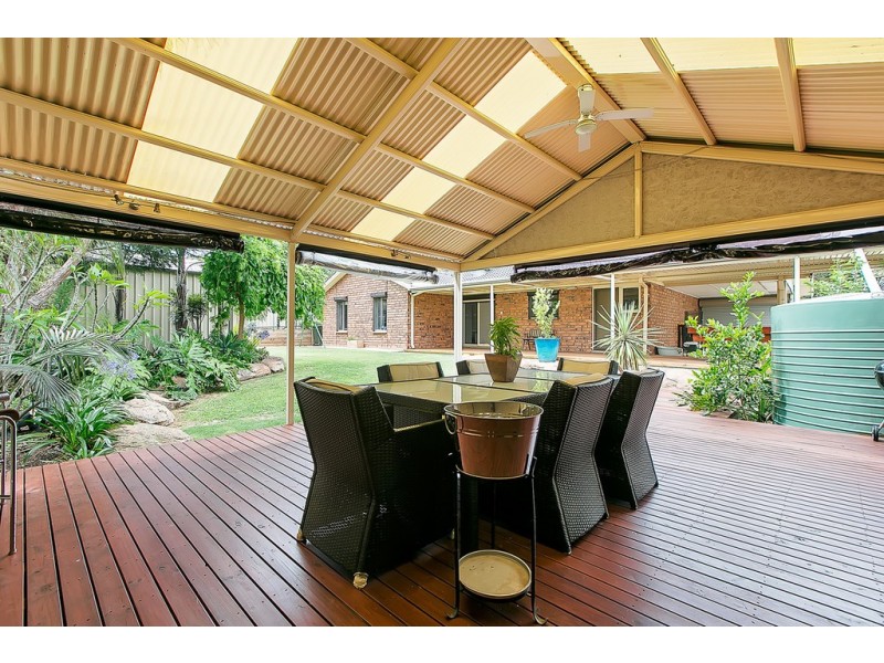 14 Hedgerow Drive, Gulfview Heights SA 5096