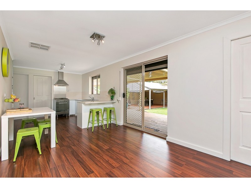 14 Hedgerow Drive, Gulfview Heights SA 5096