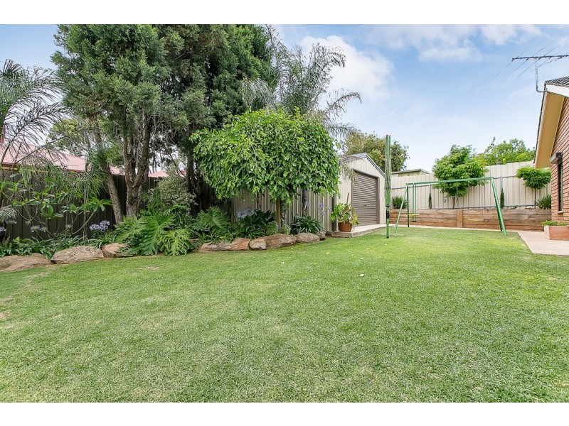 14 Hedgerow Drive, Gulfview Heights SA 5096