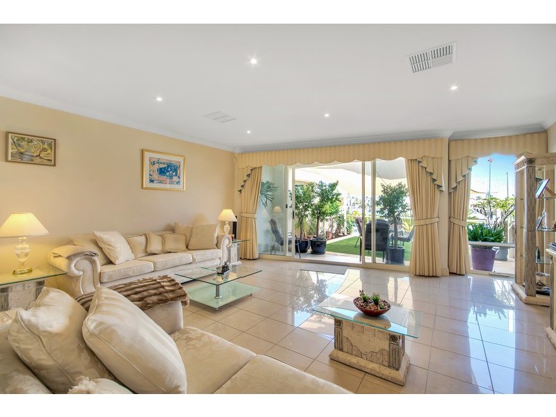 38 Liberty Avenue, North Haven SA 5018