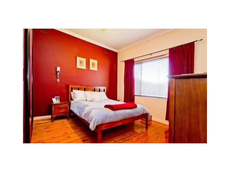 64 Ledger Road, Woodville South SA 5011