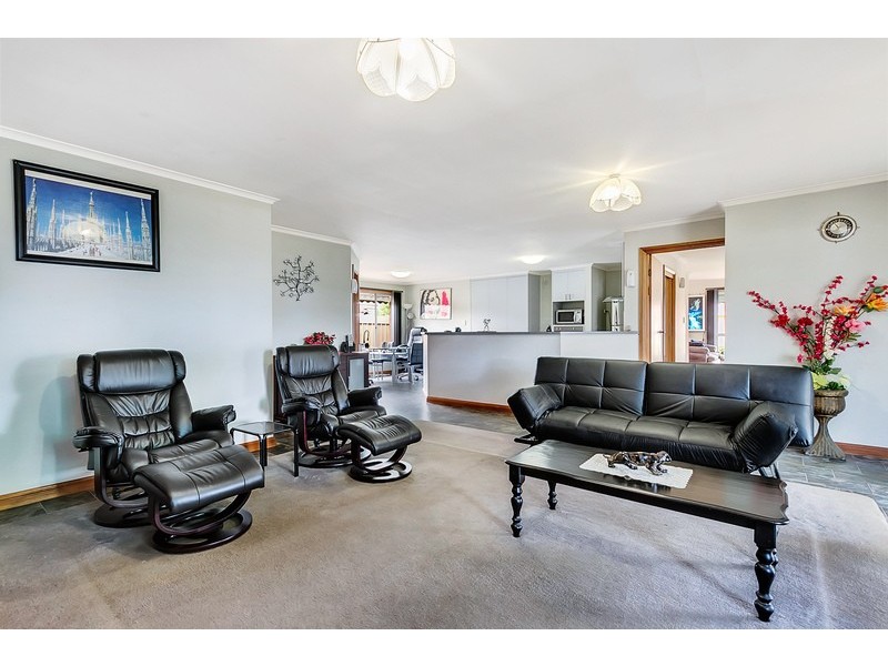 43 Beadell Street, Burton SA 5110