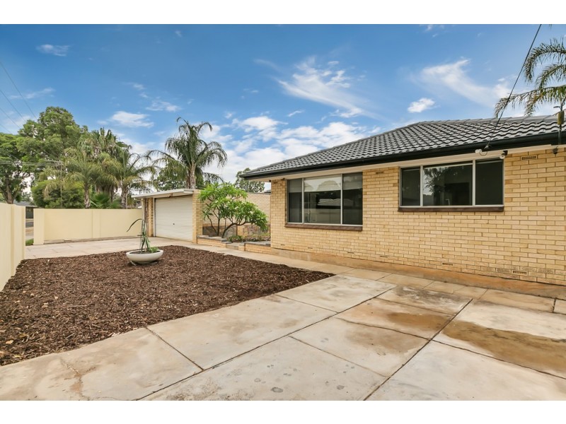 16 Down Crescent, Salisbury Downs SA 5108