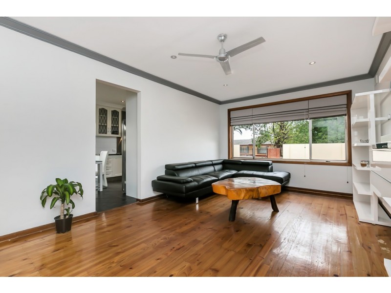 16 Down Crescent, Salisbury Downs SA 5108