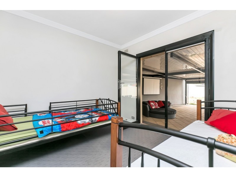 16 Down Crescent, Salisbury Downs SA 5108