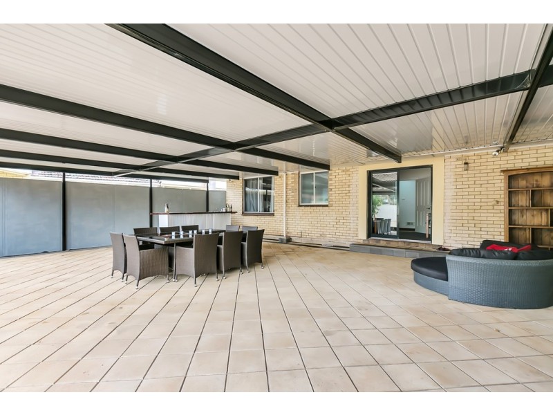 16 Down Crescent, Salisbury Downs SA 5108