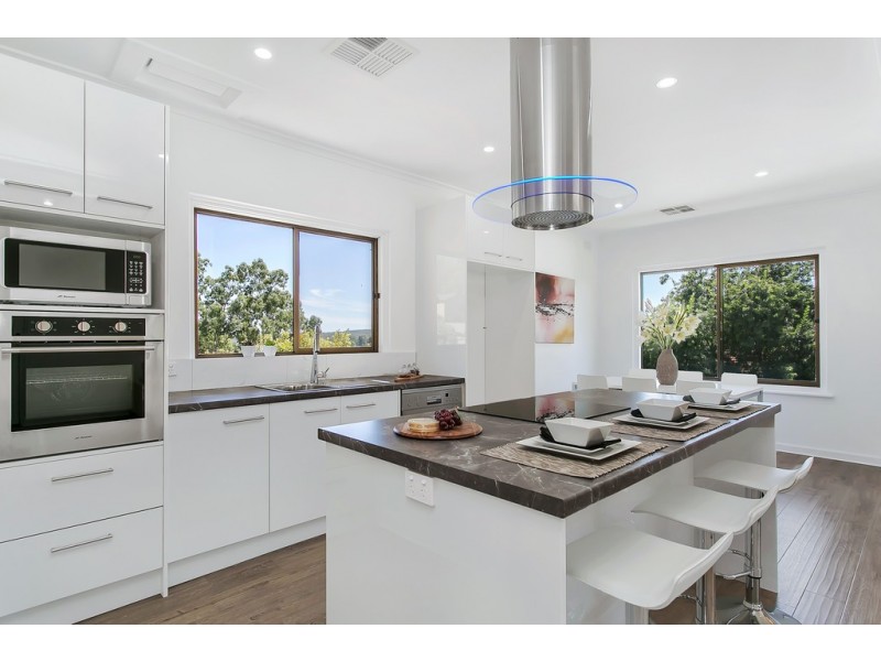 32 Bartholomew Avenue, Lobethal SA 5241