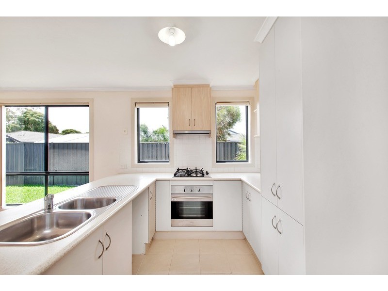 11 Almond Circuit, Munno Para West SA 5115