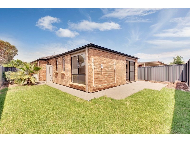 11 Almond Circuit, Munno Para West SA 5115