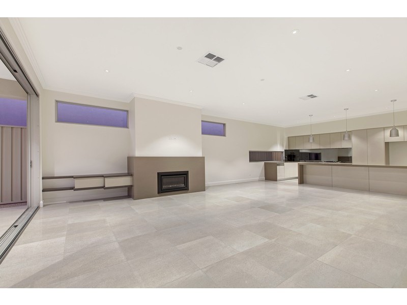 11 Kirkcaldy Avenue, Grange SA 5022