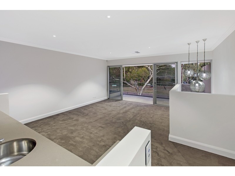 11 Kirkcaldy Avenue, Grange SA 5022