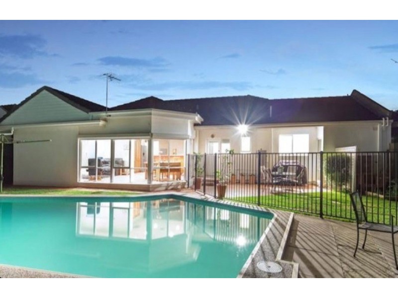 5 William Ave, Henley Beach South SA 5022