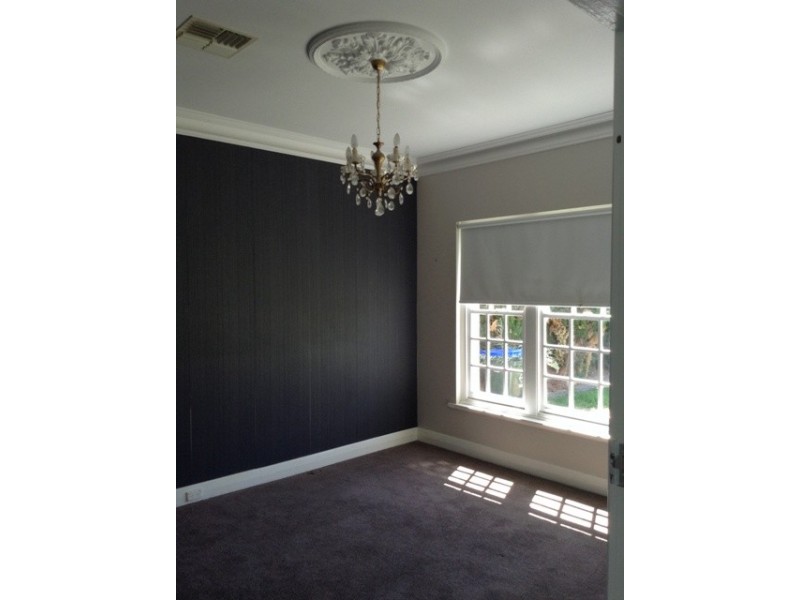 5 William Ave, Henley Beach South SA 5022