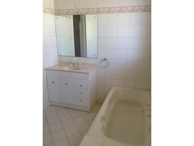 5 William Ave, Henley Beach South SA 5022