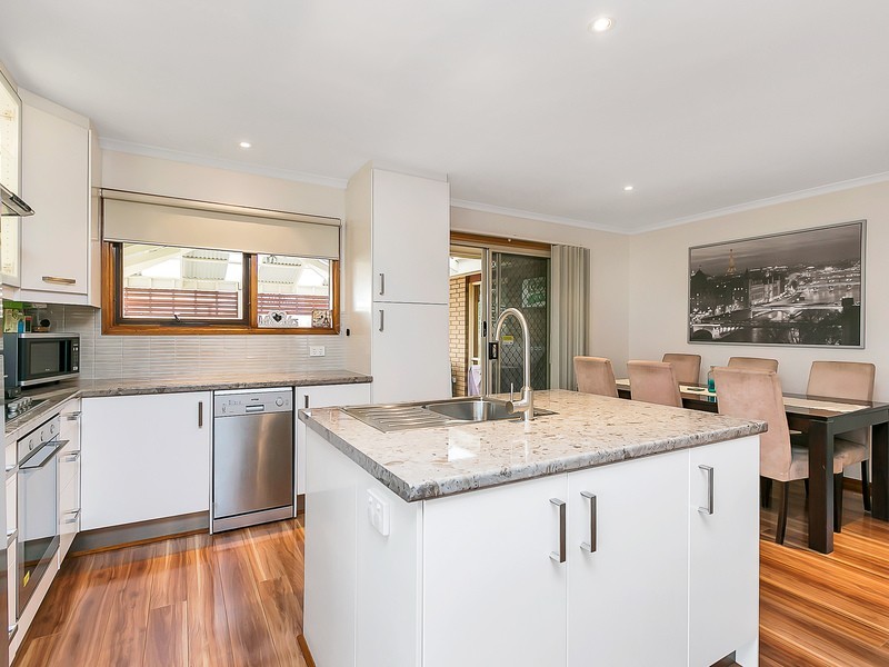 17 Bundaleer Place, Greenwith SA 5125