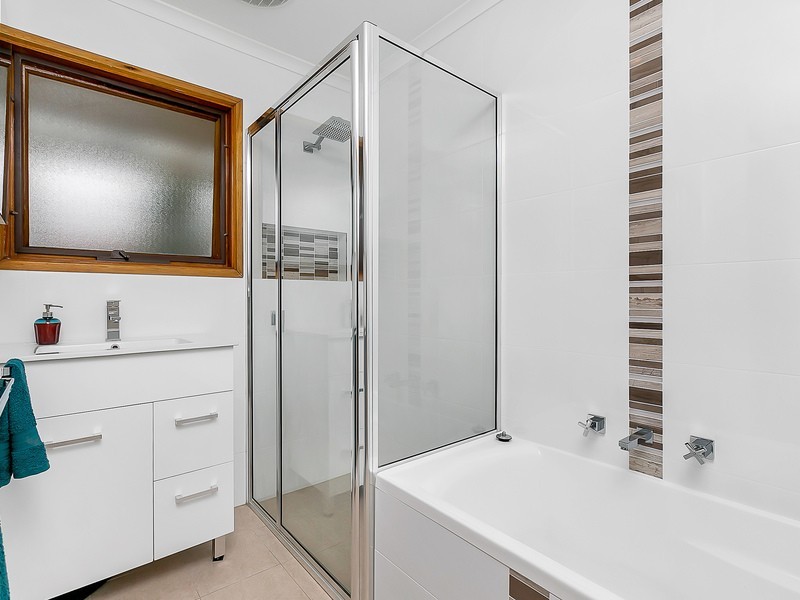 17 Bundaleer Place, Greenwith SA 5125