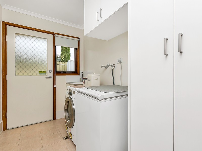 17 Bundaleer Place, Greenwith SA 5125