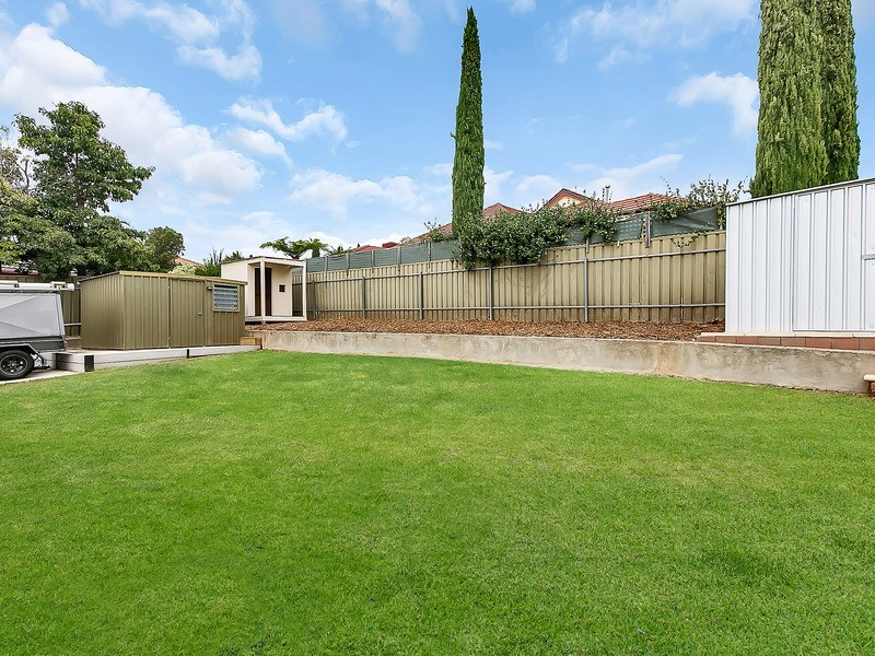 17 Bundaleer Place, Greenwith SA 5125