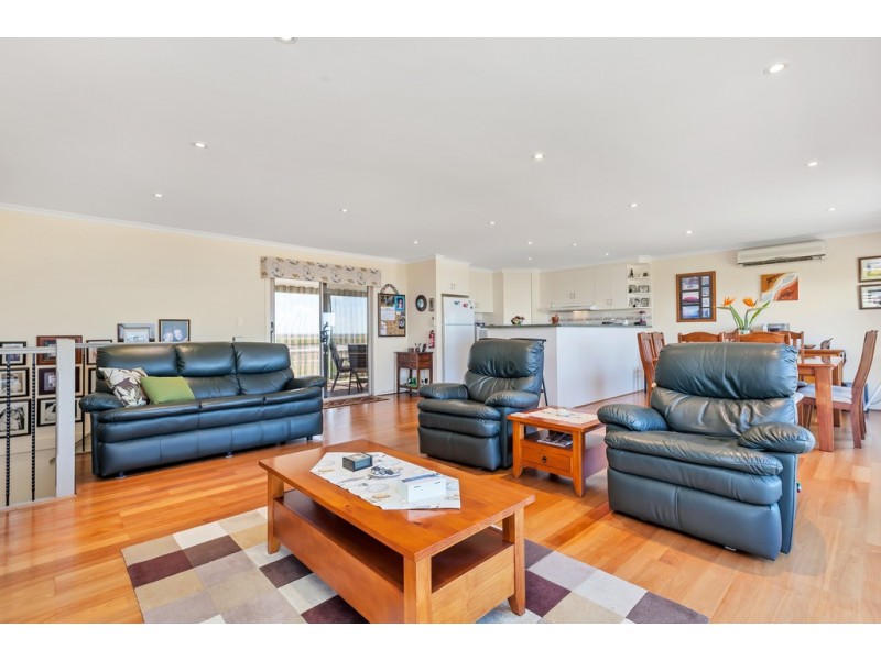 155 The Esplanade, Thompson Beach SA 5501