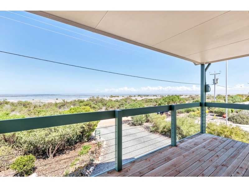 155 The Esplanade, Thompson Beach SA 5501