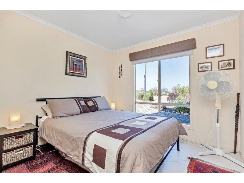 155 The Esplanade, Thompson Beach SA 5501