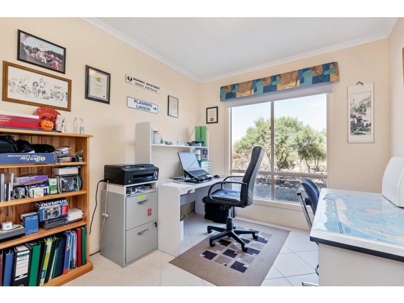 155 The Esplanade, Thompson Beach SA 5501