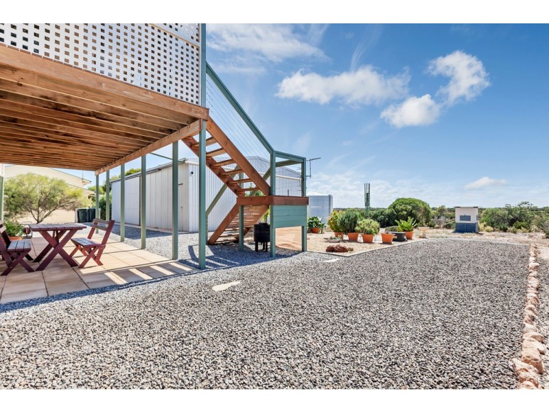 155 The Esplanade, Thompson Beach SA 5501