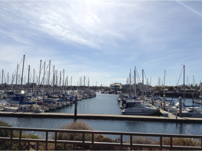 1/12 Arcadia Crt, North Haven SA 5018