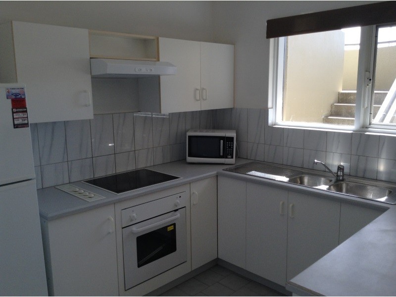 1/12 Arcadia Crt, North Haven SA 5018