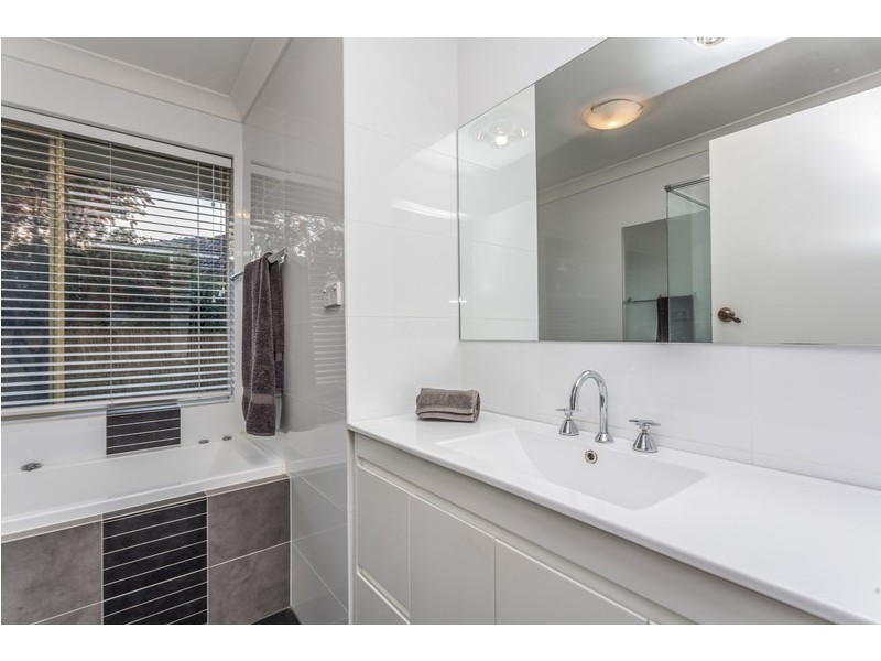 9 Marinna Court, West Lakes SA 5021