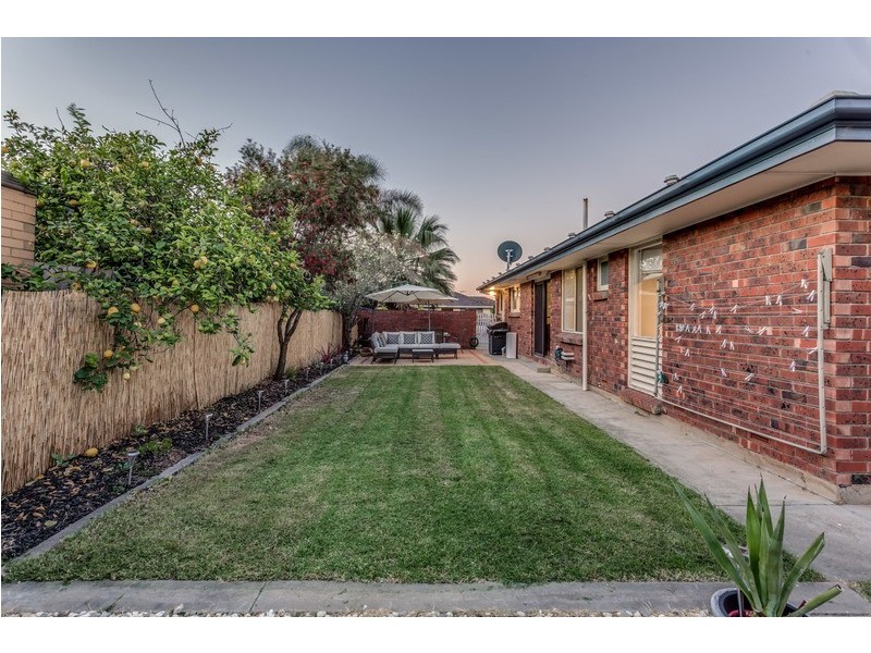 9 Marinna Court, West Lakes SA 5021