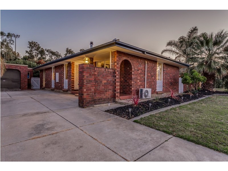 9 Marinna Court, West Lakes SA 5021