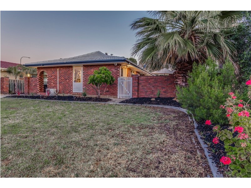 9 Marinna Court, West Lakes SA 5021