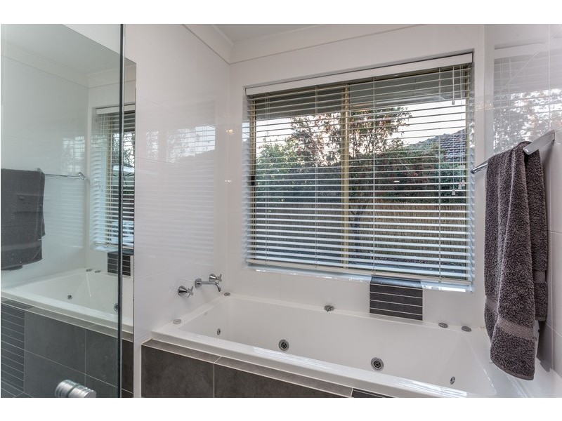 9 Marinna Court, West Lakes SA 5021